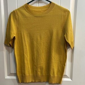 Mustard Yellow Short Sleeve Sweater Tee | Soft Stretch Knit | Size Medium
